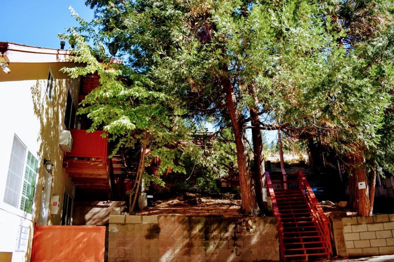 Arrowhead Mountain Inn Лейк Ароухед Екстериор снимка